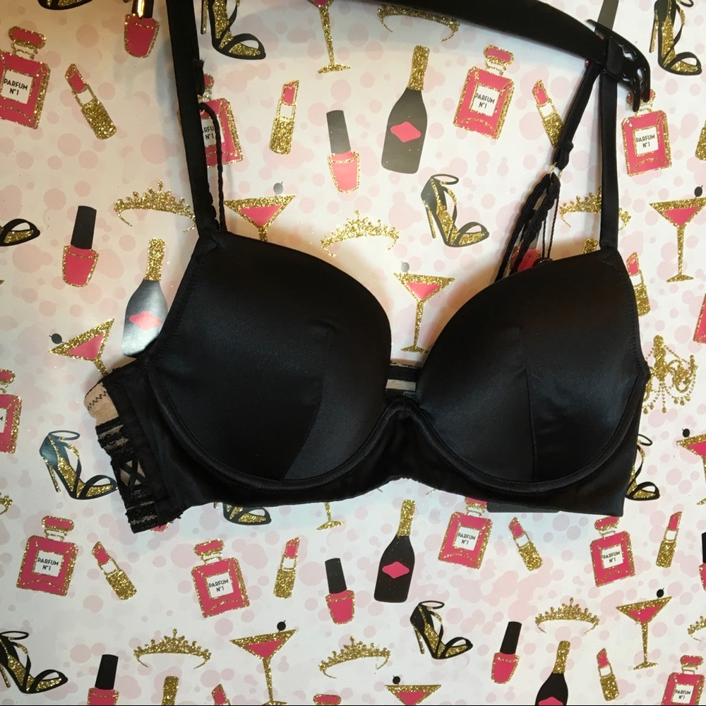 Beautiful sexy new bra